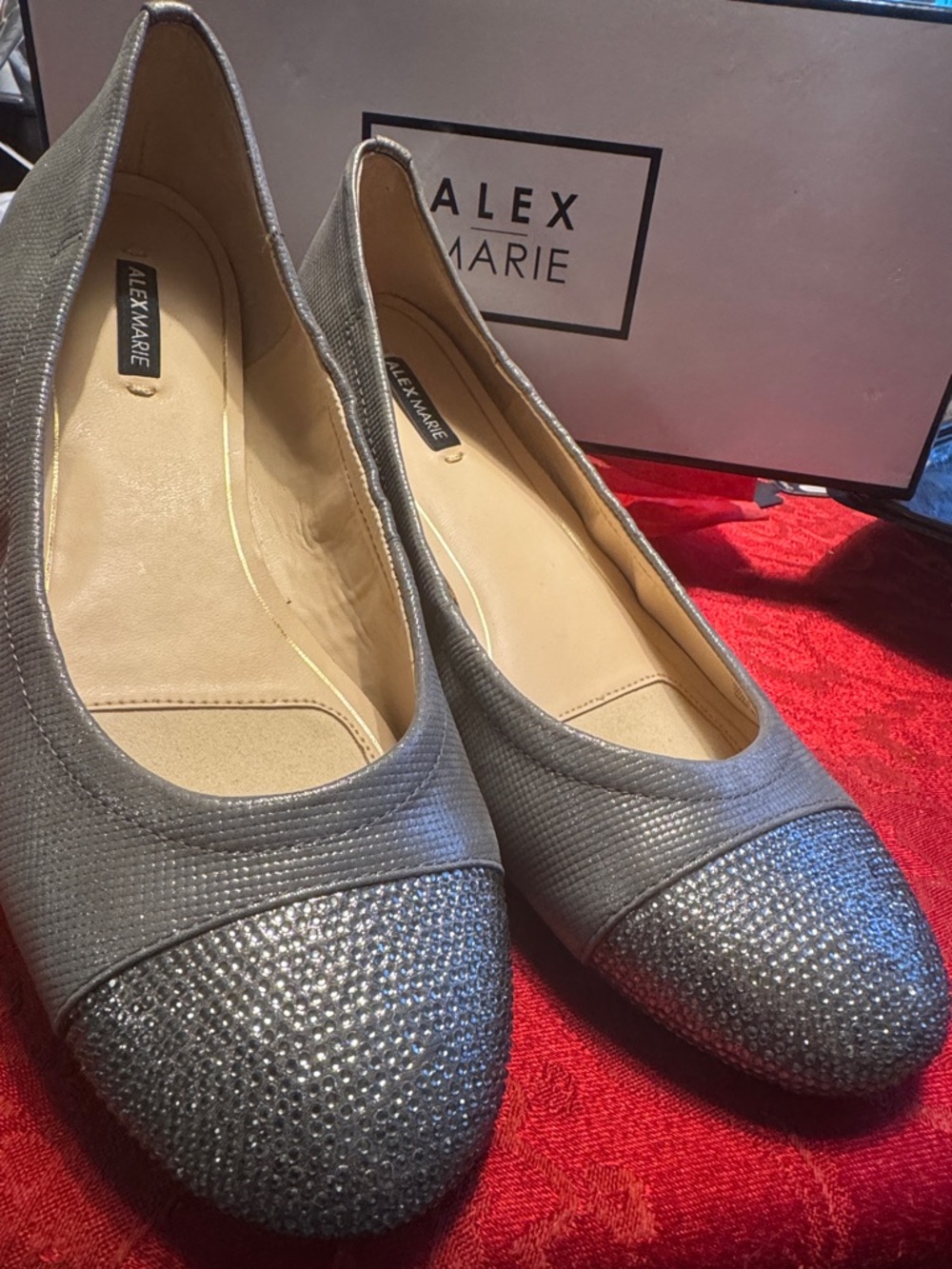 Alex Marie Sharaly Ceylon size8.5  Cap-Toe Flats